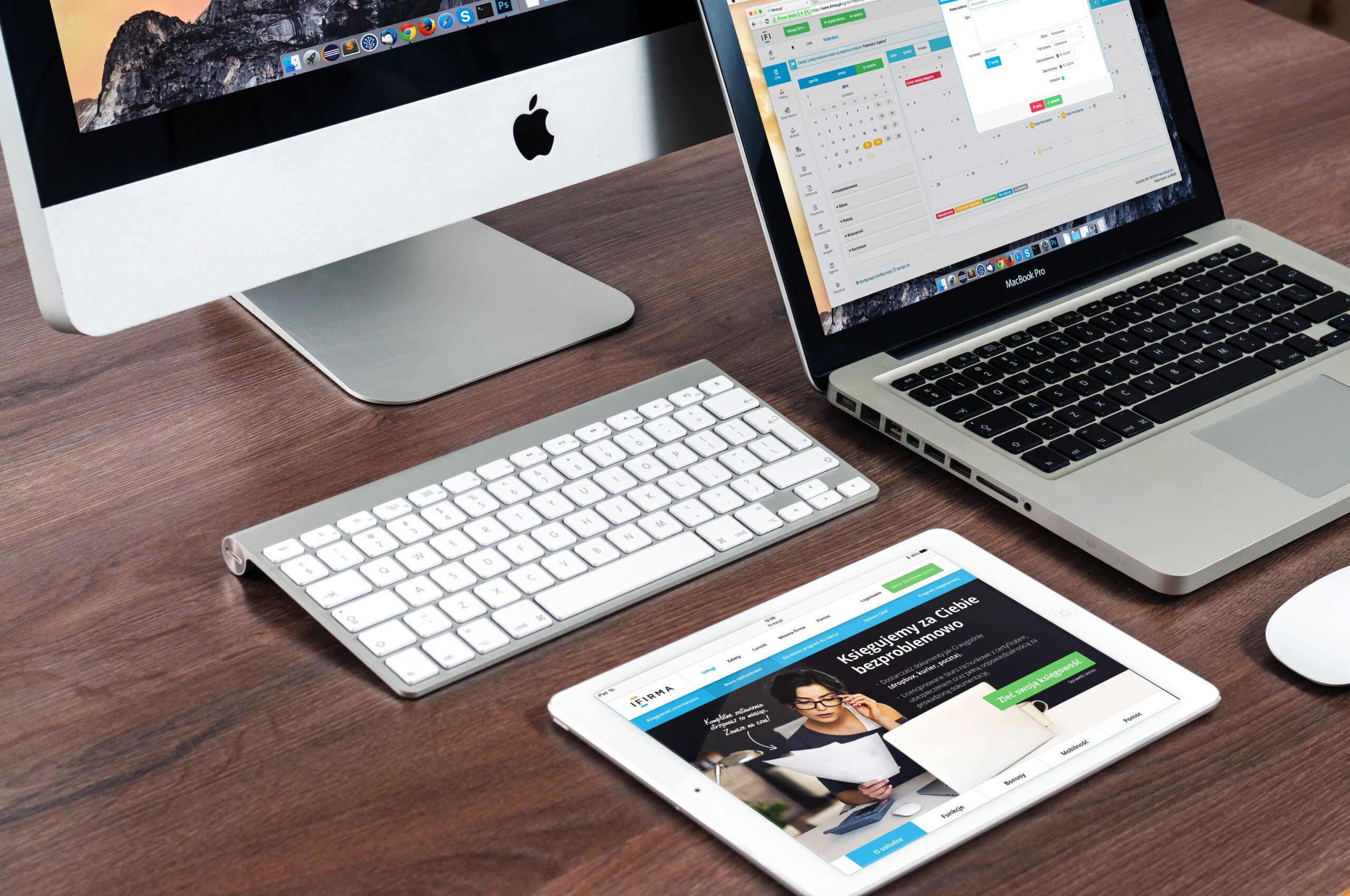 apple-desk-imac-39284